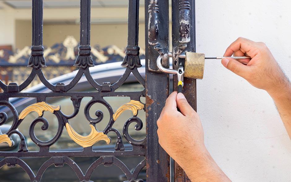 soigneux serrurier ouverture de porte Paris 1