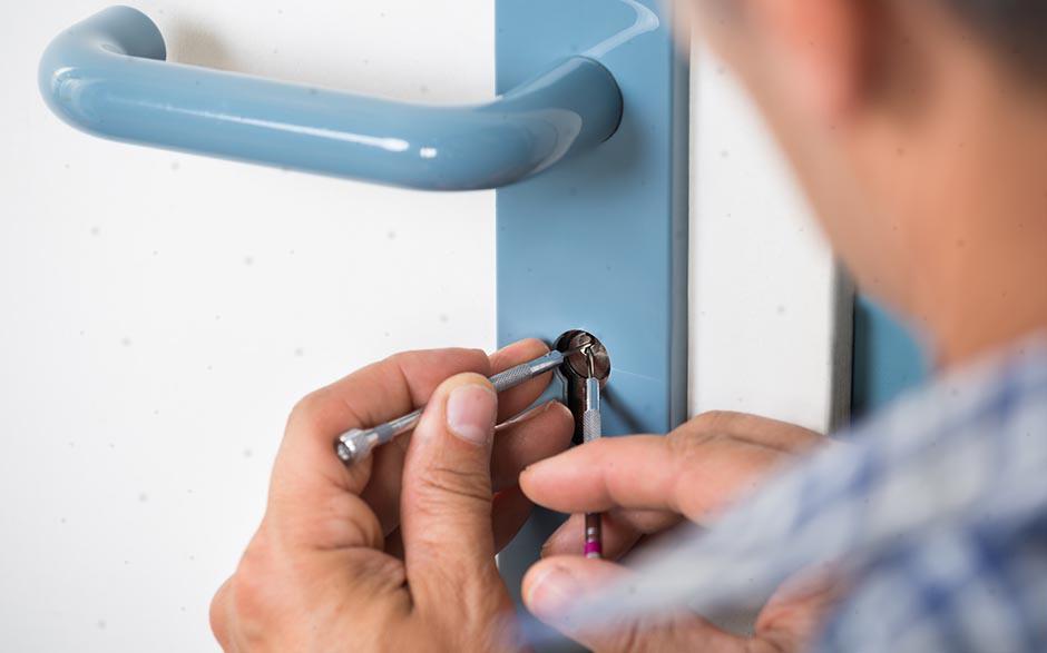 soigneux serrurier ouverture de porte Paris 1