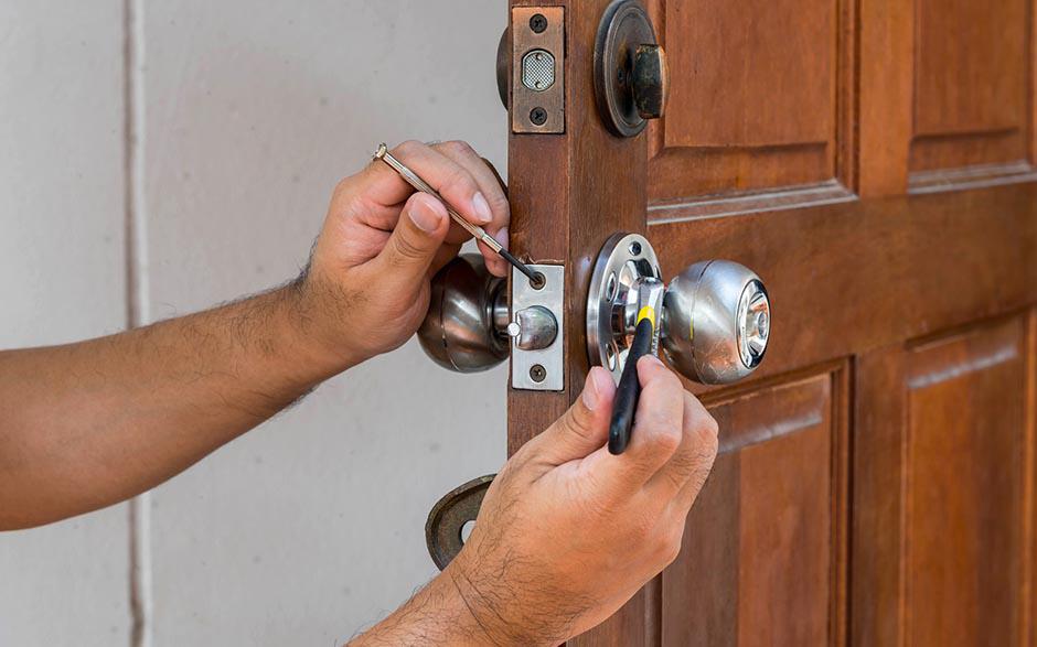 ouverture de porte claquée serrurier Saint-Witz